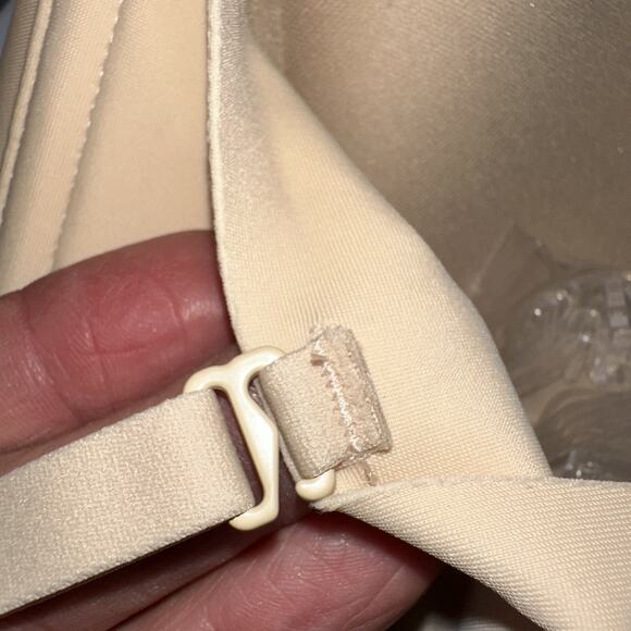 Skims Deep Plunge Shapewear Bra Small Sand Convert. Strapless Plus Clear Strap - Picture 6 of 10